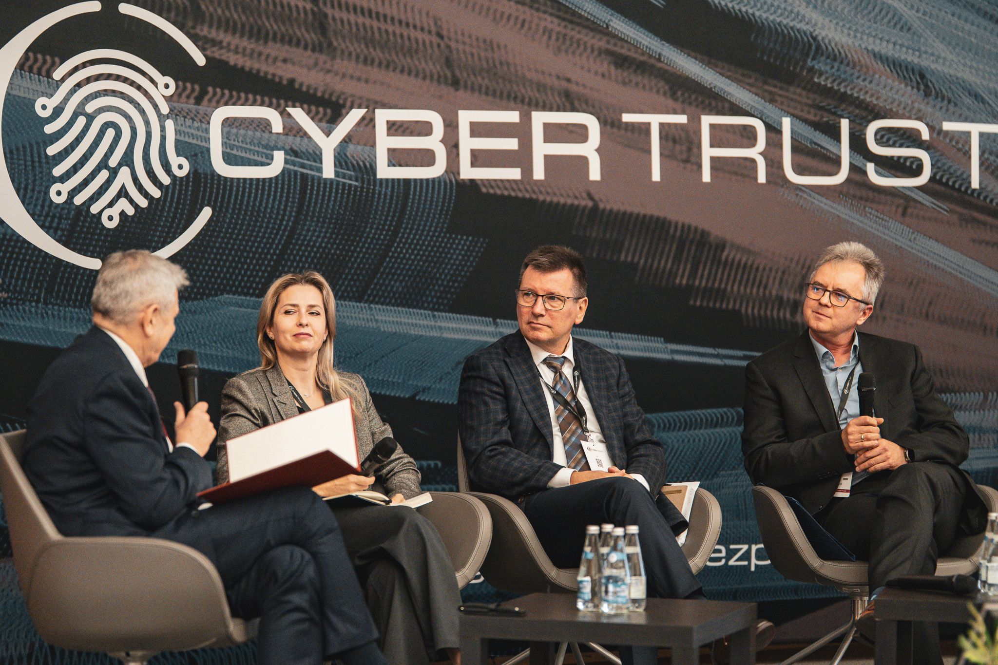 CyberTrust - debata otwierająca Kongres