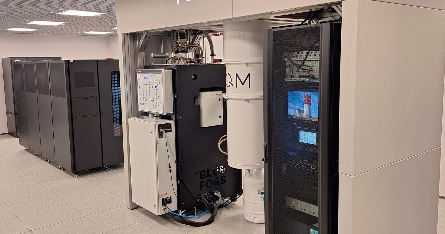 Komputer kwantowy Odra5 w serwerowni WCSS